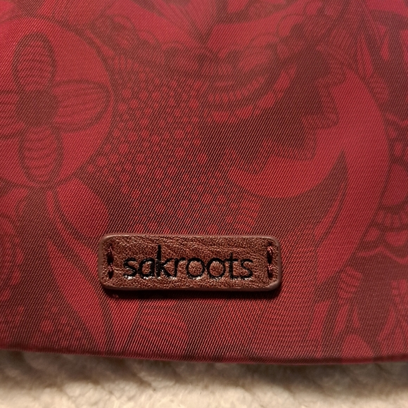 Sakroots Fold Over Crossbody Bag - Picture 4 of 14